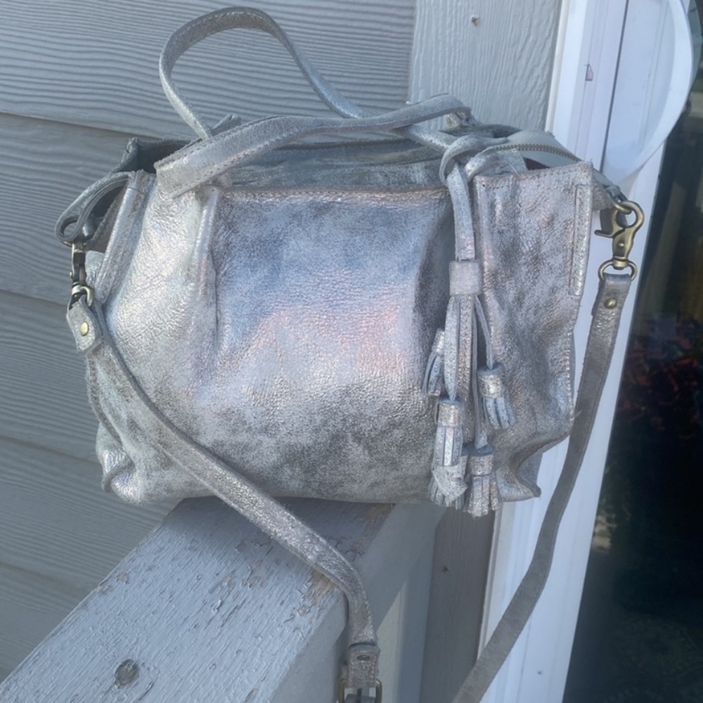 Anthropologie Ms Albright Vintage Shimmer Leather Tassel Crossbody Bag SUPER EUC